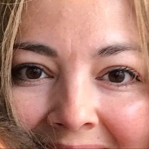 Meet your Posher, Eva